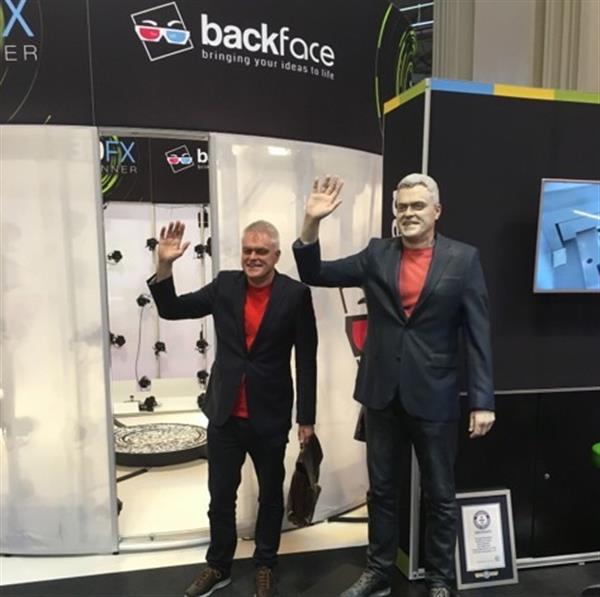 世界最高3D打印人像 3D打印怎么樣 世界最高2米3D打印人像破吉尼斯記錄-e鍵打印|專(zhuān)注3D打印服務(wù)|3D打印機(jī)技術(shù)材料價(jià)格表
3d打印人像,3d打印人像館,3d打印人像流程,3d打印人像成本,3d打印人像燈,3d打印人像定制,3d打印人像設(shè)計(jì),3d打印人像必須掃描嗎