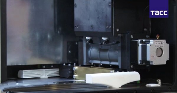 俄羅斯首款國產金屬3D打印系統亮相國際工業貿易展