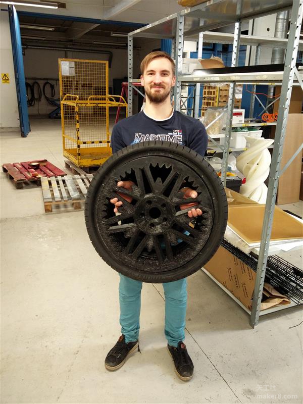 超大型3D打印機(jī)The Box現(xiàn)身 3D打印速度可達(dá)1200毫米/秒_e鍵3D打印服務(wù)