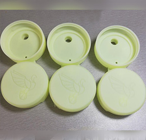 高級(jí)日化品包裝瓶4